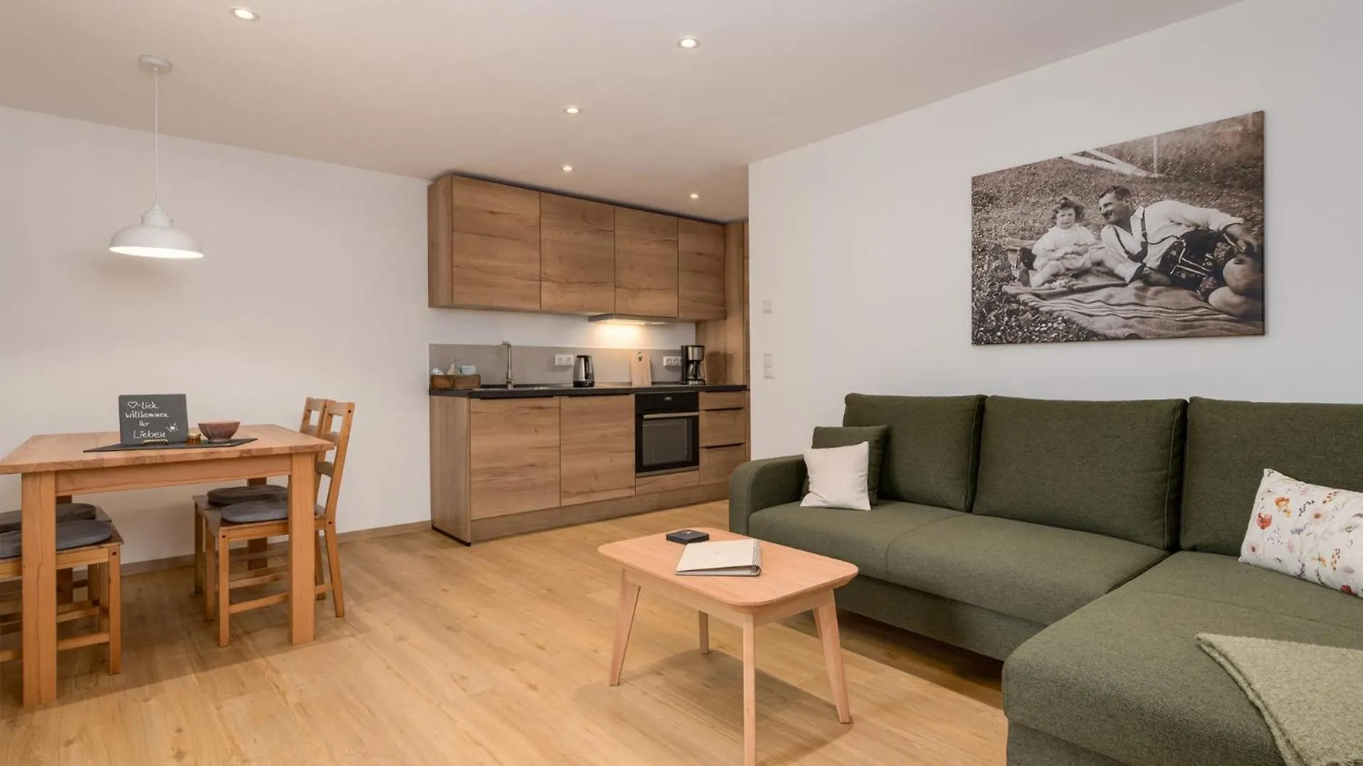 Sonnenhof Apartment Mittenwald 0*,