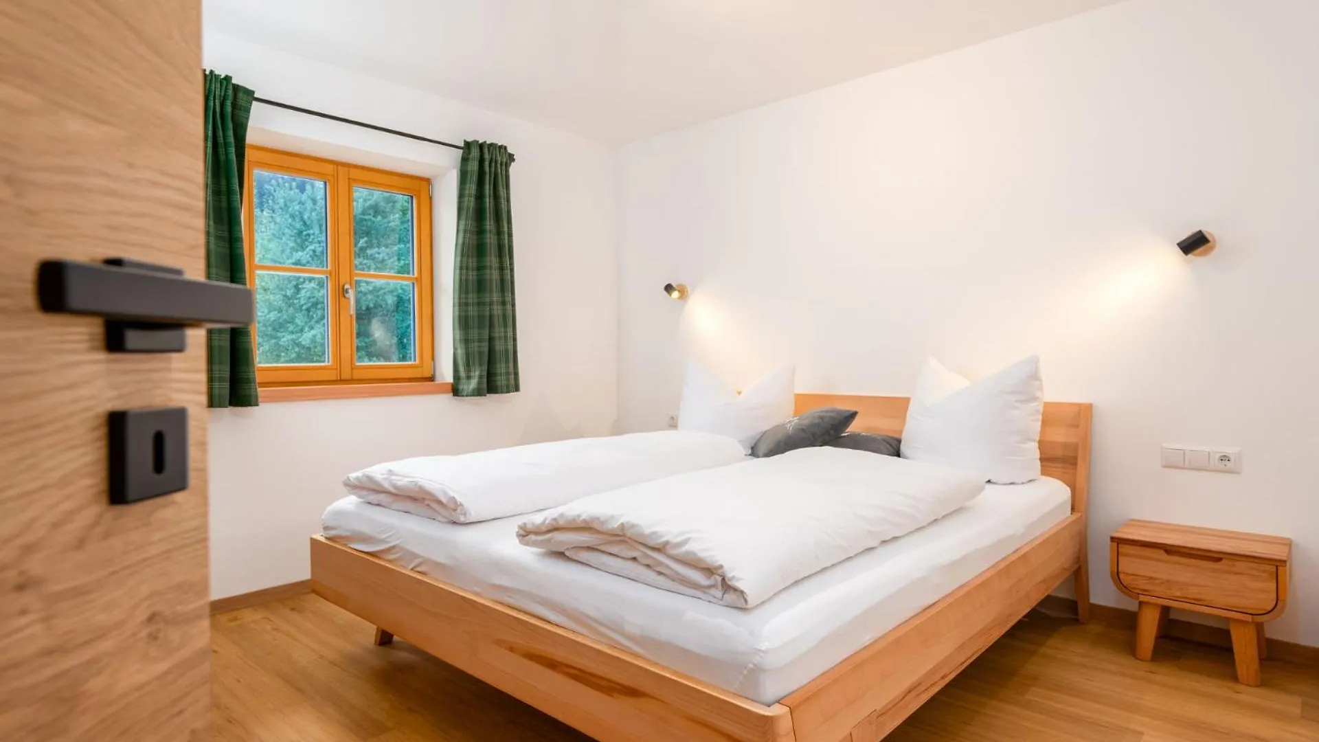 Sonnenhof Apartment Mittenwald 0*,  Germany